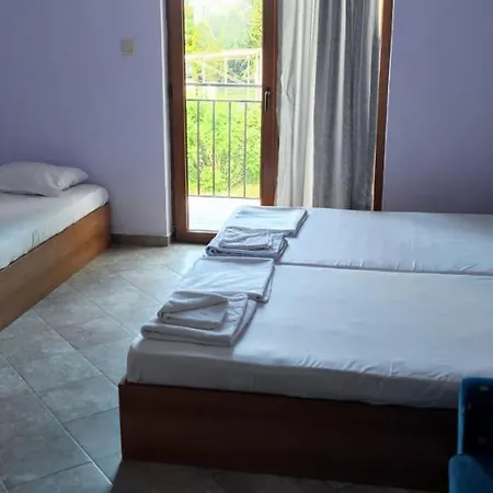 415 Hotel 2*